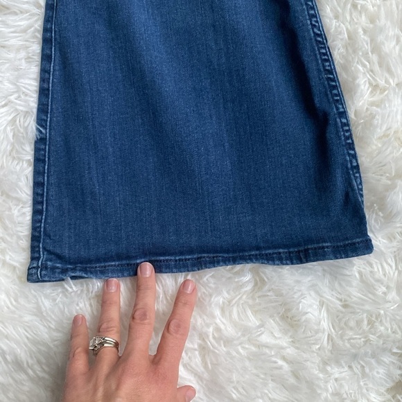 Hollister ultra high-rise stretch flare pull on jeans.  Size Large. - Picture 4 of 6